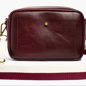 Madewell
* Transport Camera Bag in excellent condition! Only used once!